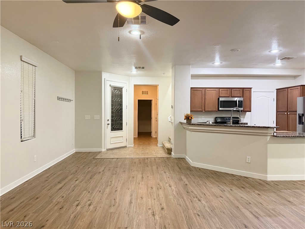 9723 Aleutian Street Property Photo 18