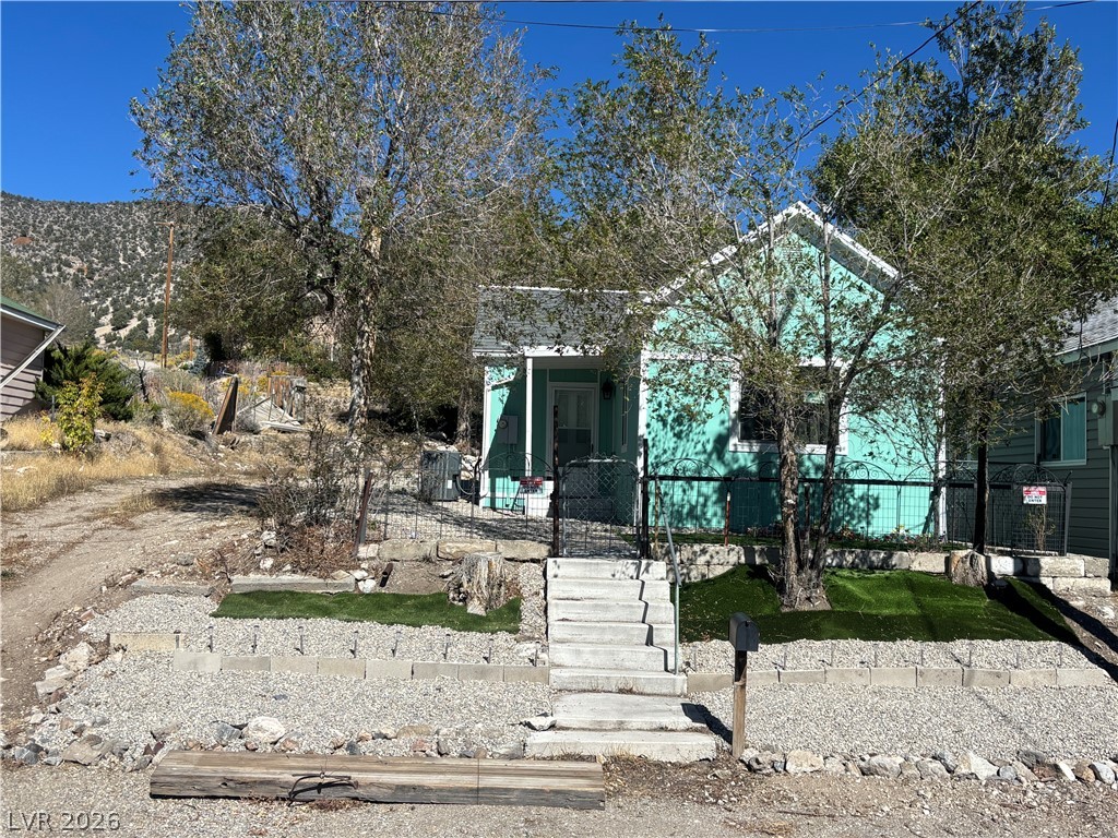 734 Ely Street Property Photo 3