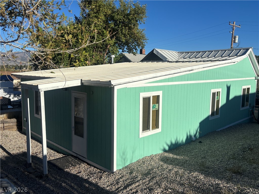 734 Ely Street Property Photo 4