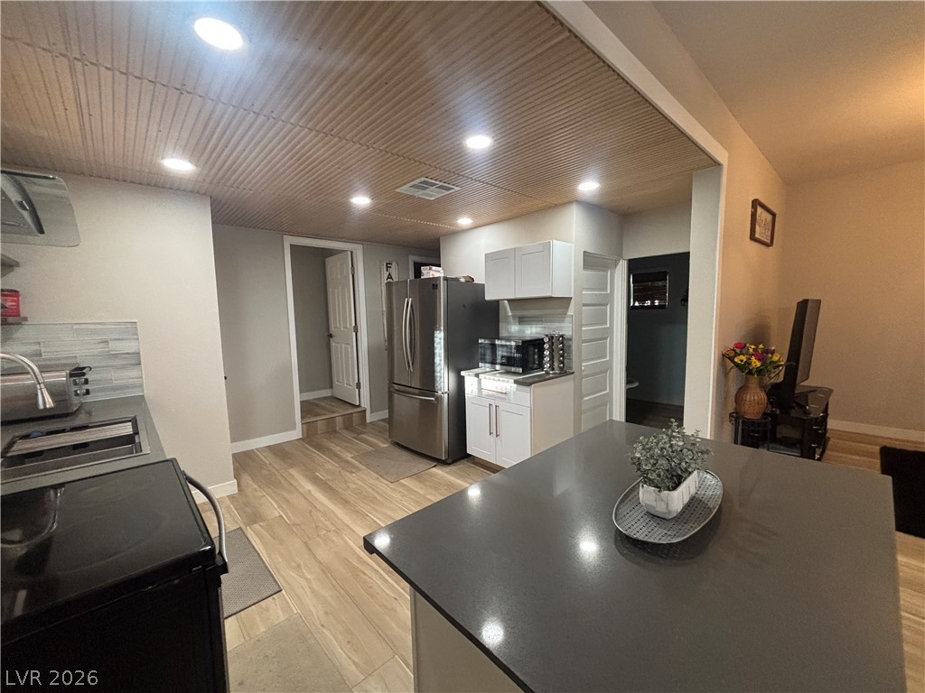 734 Ely Street Property Photo 12
