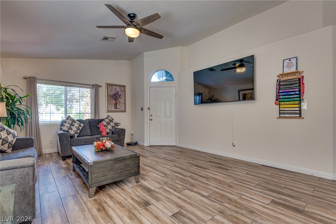 7229 Chic Avenue Property Photo 5