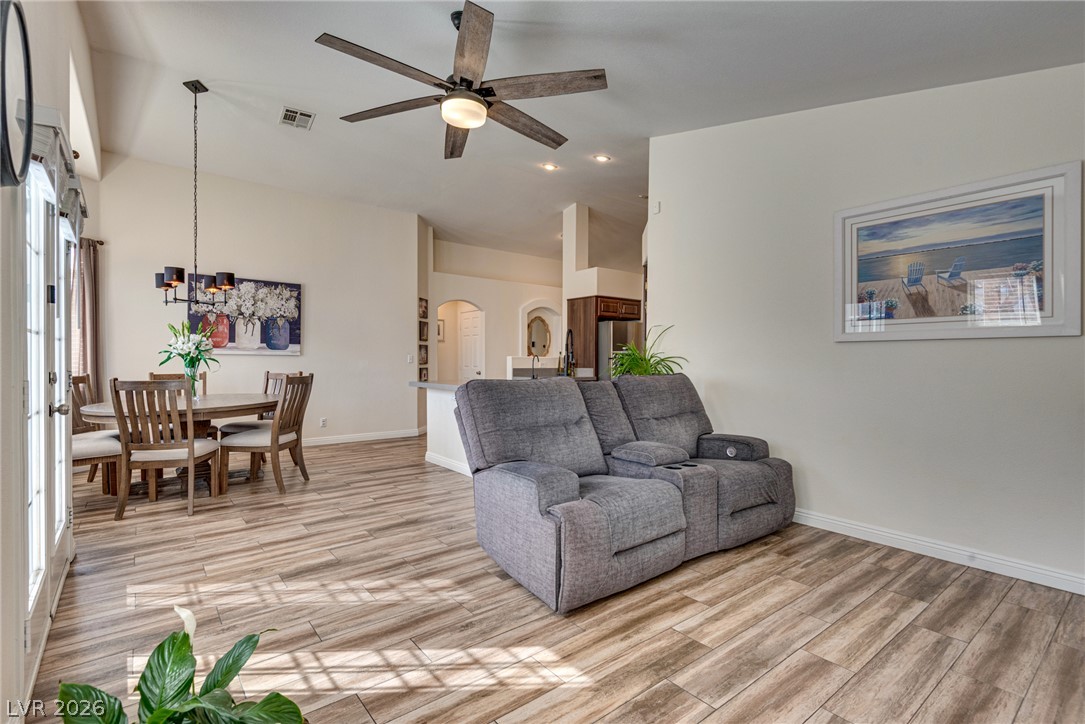 7229 Chic Avenue Property Photo 15