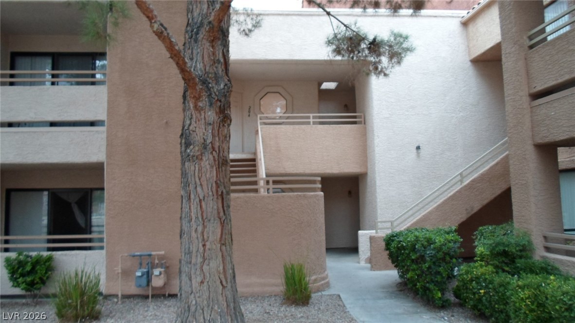5030 Rainbow Boulevard 205 Property Photo 1