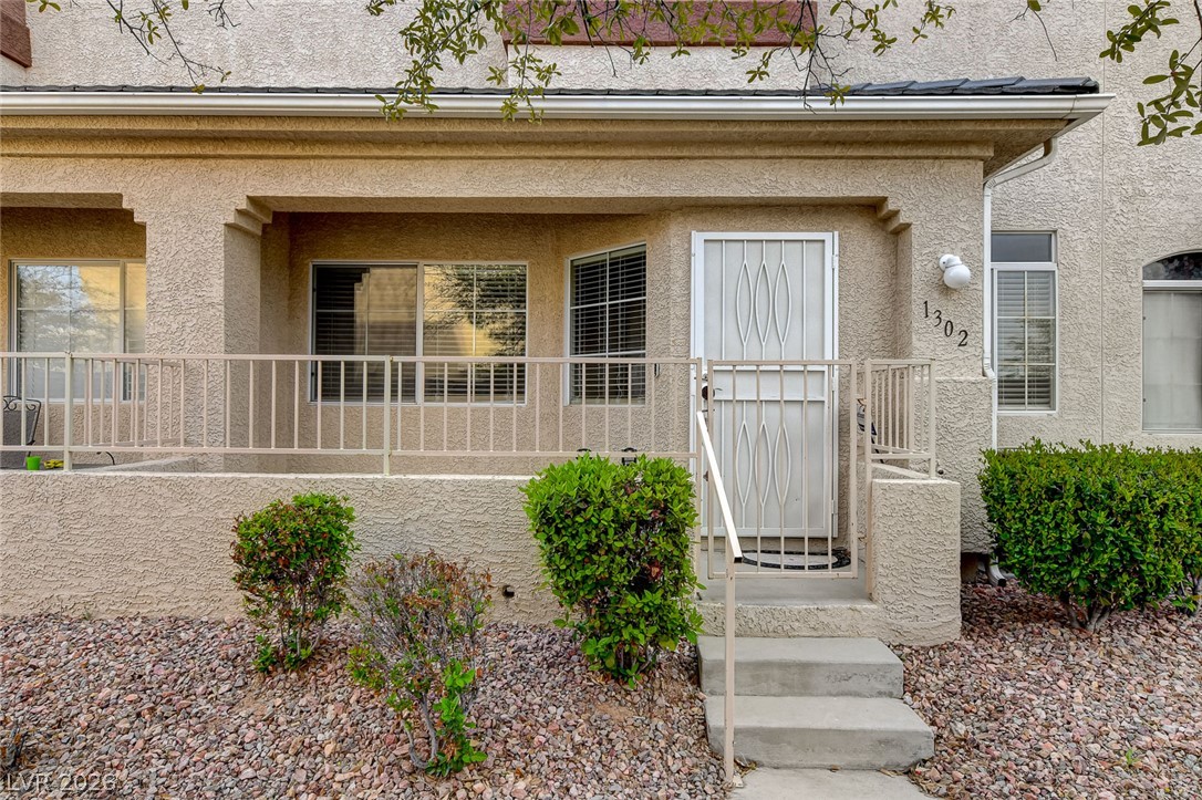 1302 Dusty Creek Street Property Photo 1