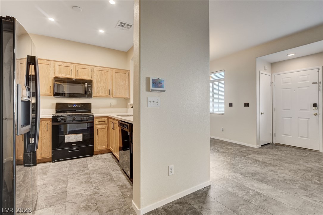 1302 Dusty Creek Street Property Photo 17