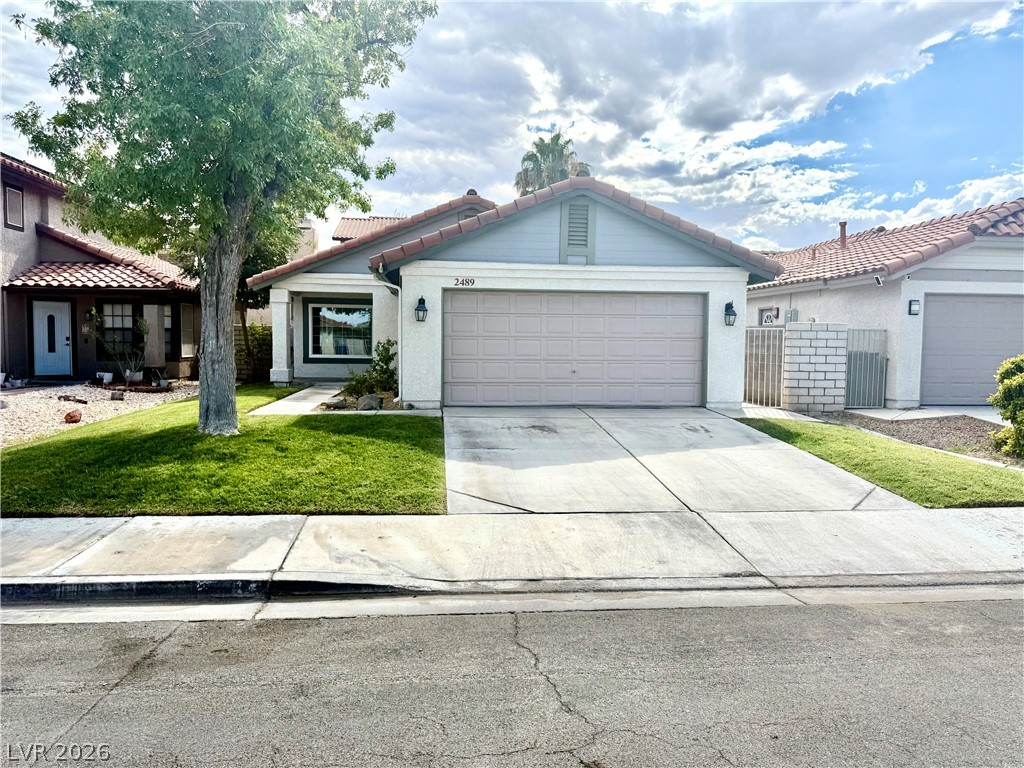 2489 Muirfield Avenue Property Photo 1