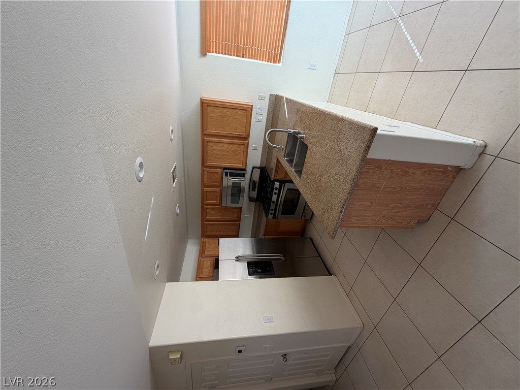 9967 Carrizo Springs Avenue Property Photo 8