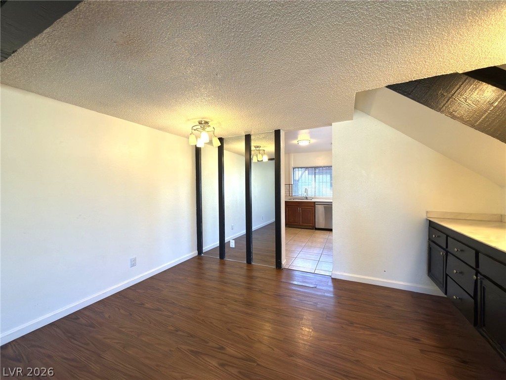 3270 Liahona Way Property Photo 4