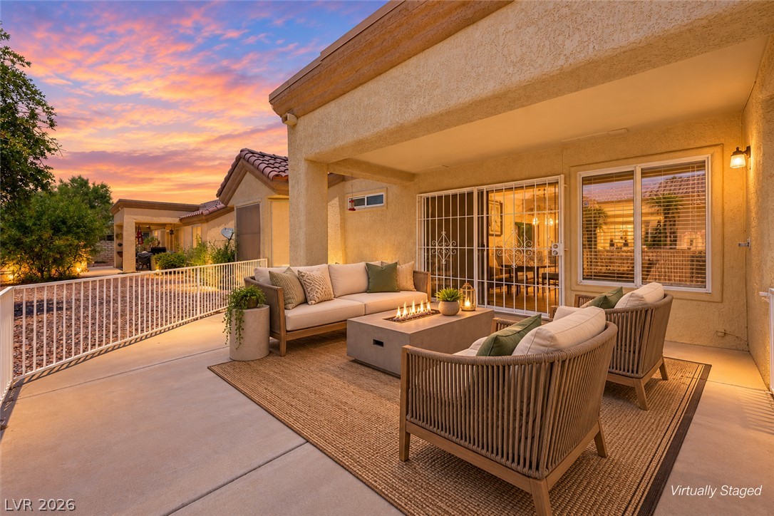 2517 Desert Sands Drive Property Photo 13
