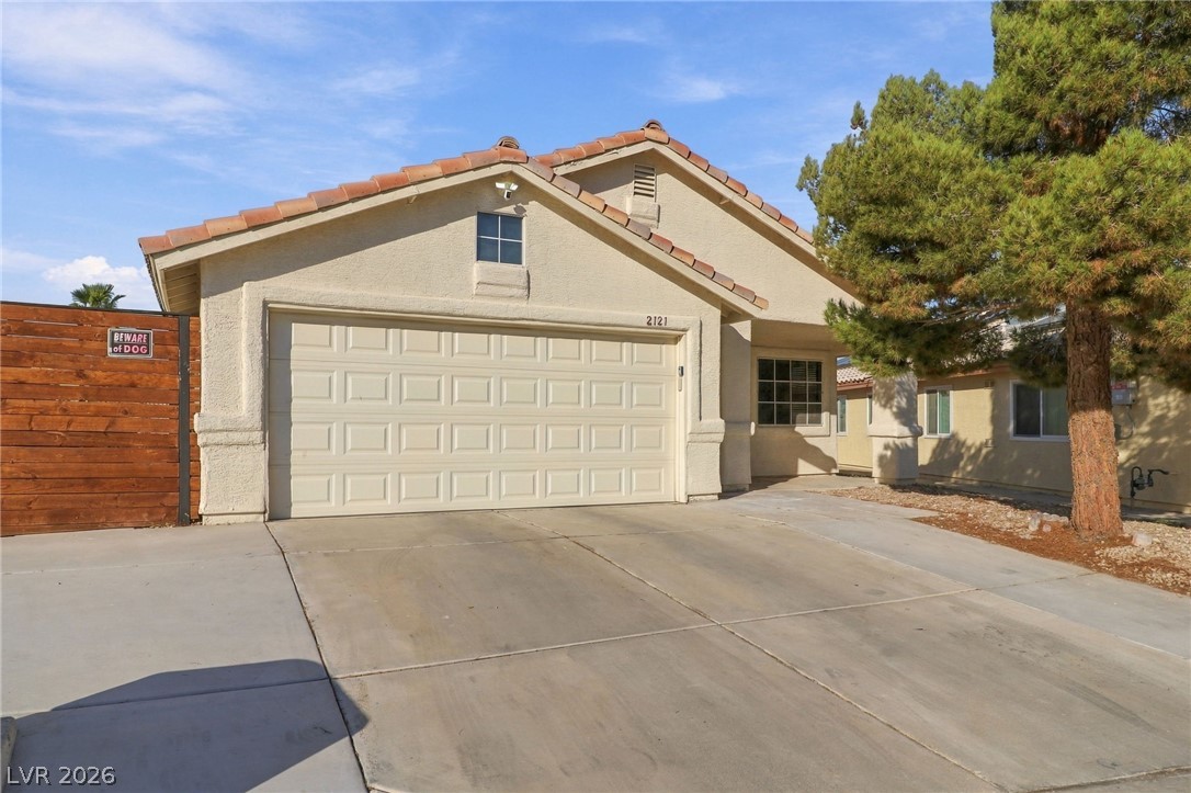 2825811 Property Photo 2