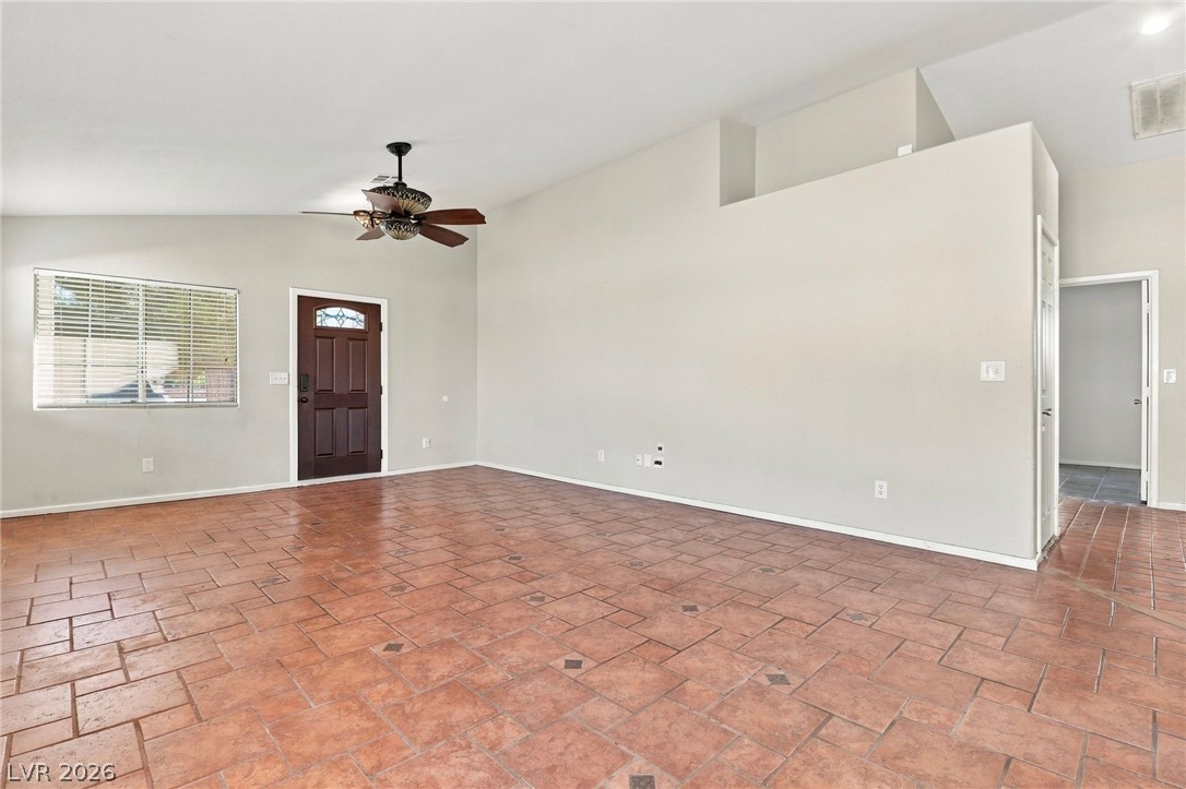 2825811 Property Photo 4