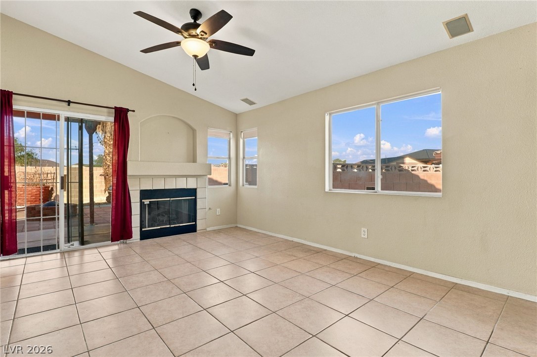 2825811 Property Photo 6