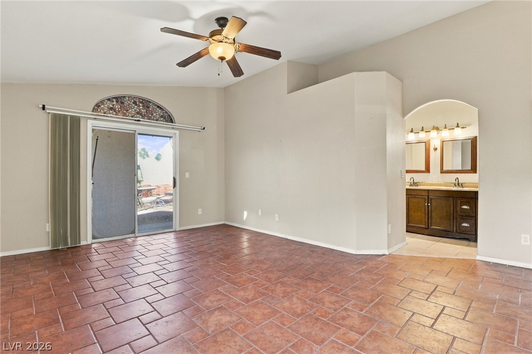 2825811 Property Photo 10