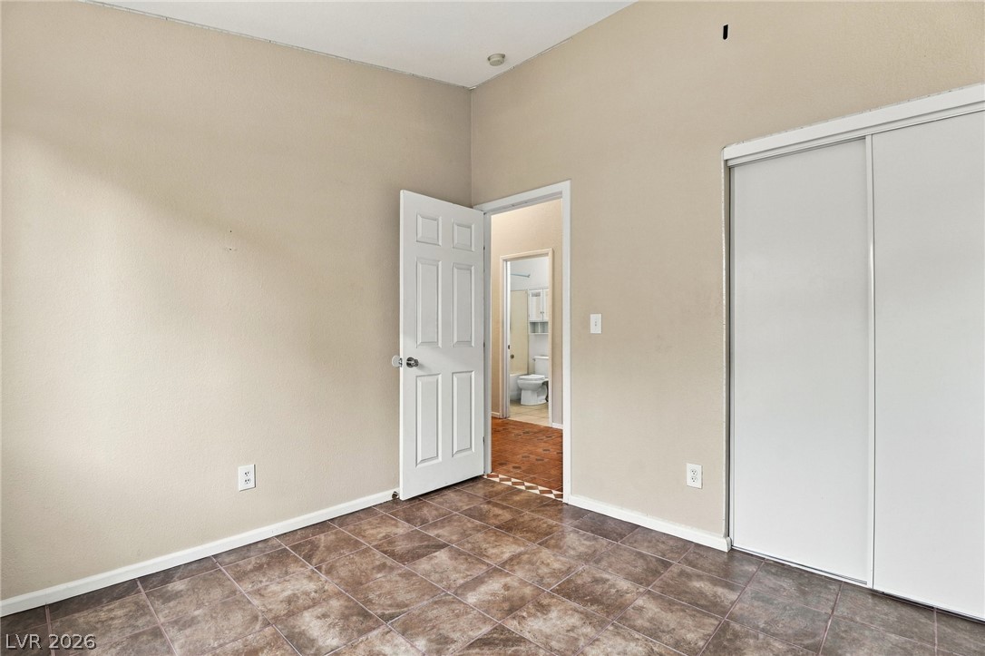 2825811 Property Photo 17