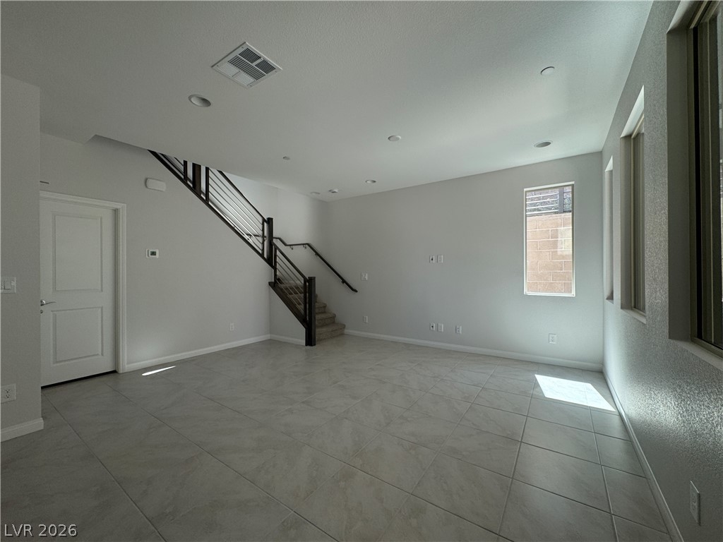 1823 Passerine Street Property Photo 8