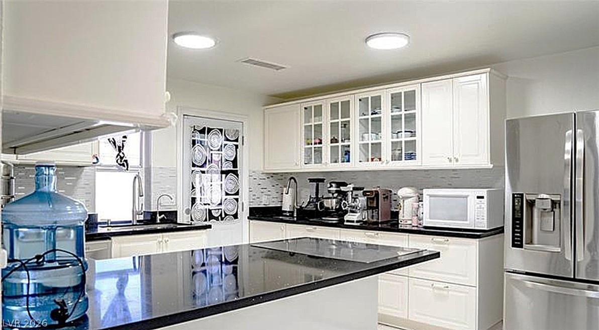 3265 Rosanna Street Property Photo 24
