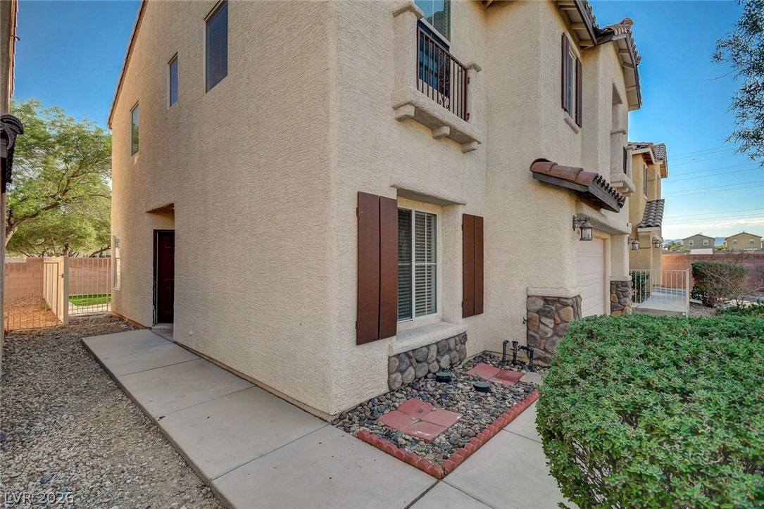 5087 Penryn Court Property Photo 4