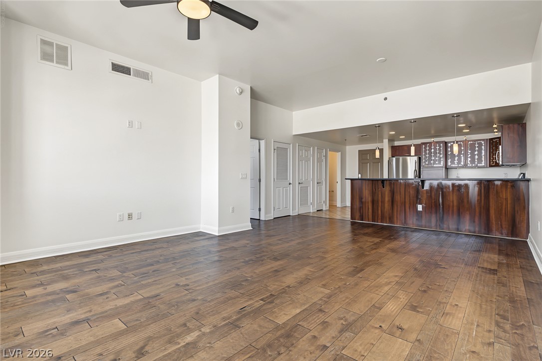 150 Las Vegas Boulevard 2303 Property Photo 6