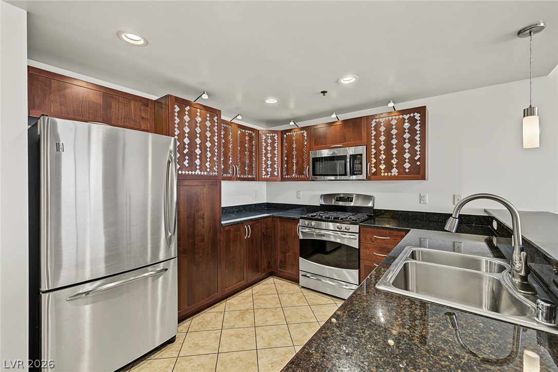 150 Las Vegas Boulevard 2303 Property Photo 7