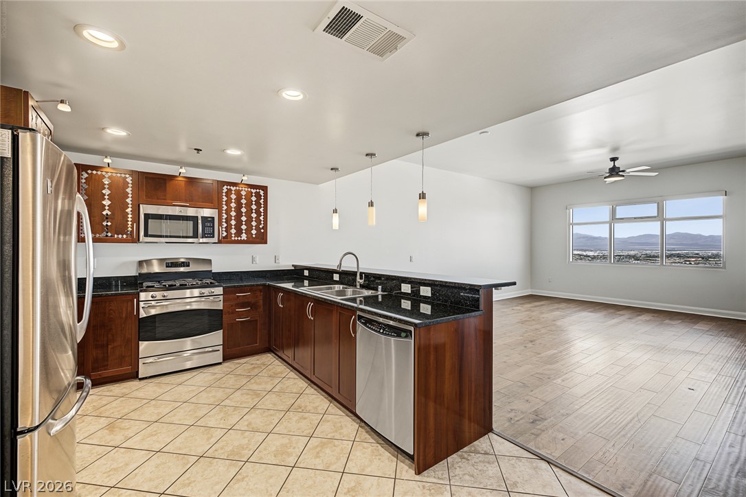 150 Las Vegas Boulevard 2303 Property Photo 9