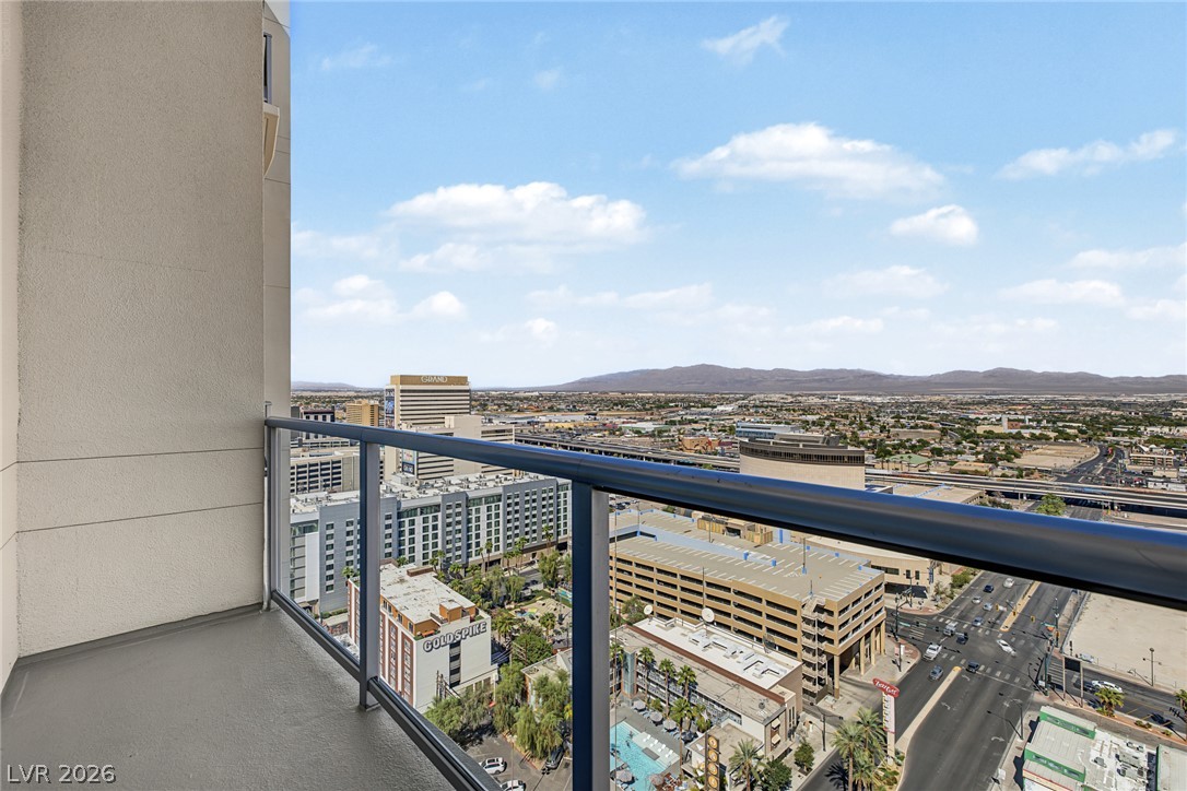 150 Las Vegas Boulevard 2303 Property Photo 22