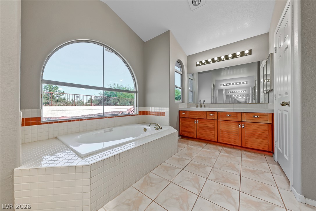 1408 North Premier Court Property Photo 21