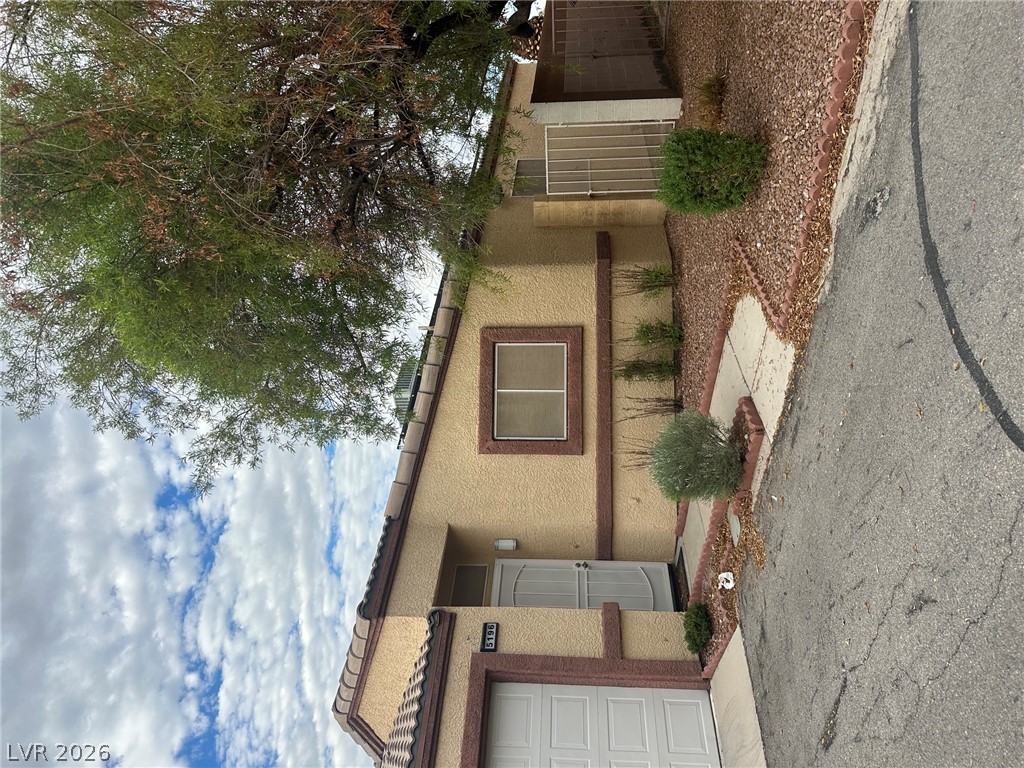 5196 Jewel Canyon Drive Property Photo 1