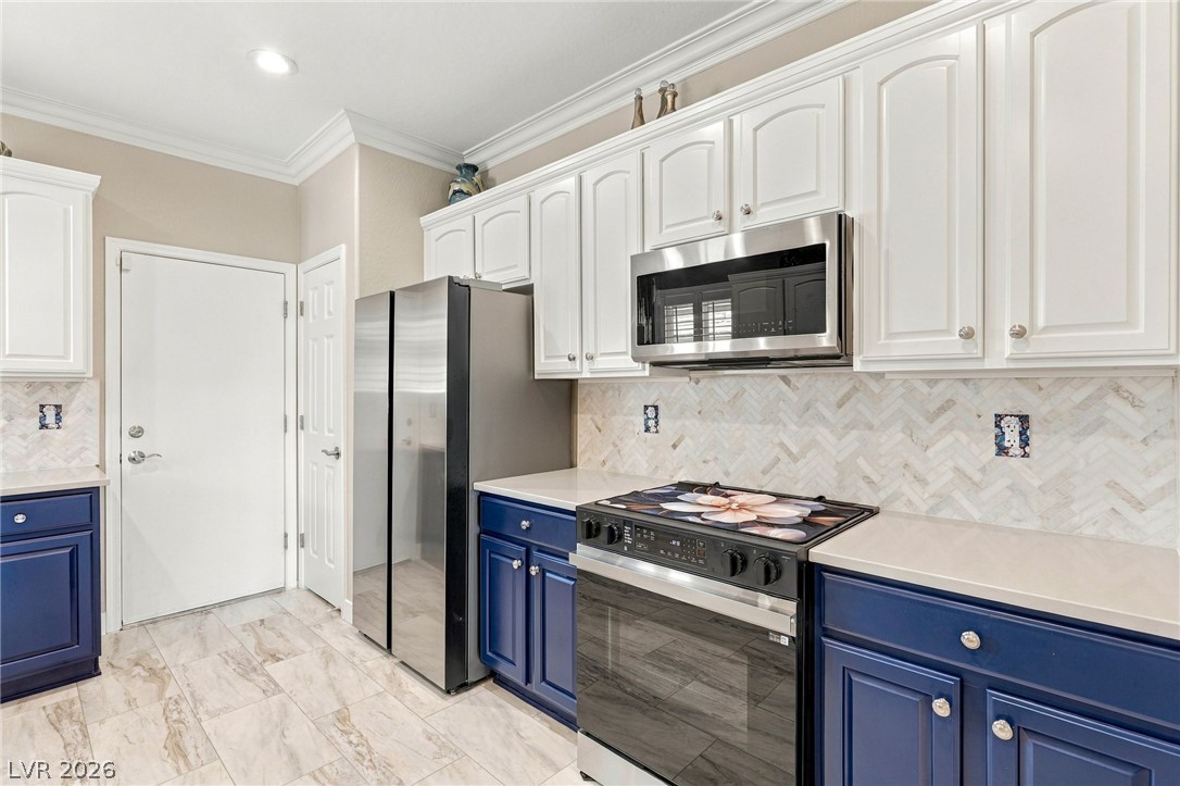 2425 Gamma Ray Place Property Photo 11