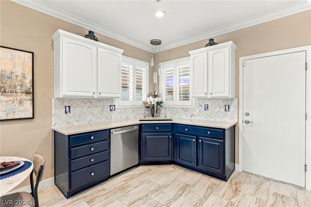 2425 Gamma Ray Place Property Photo 12