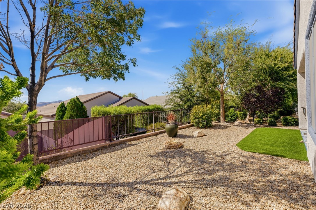 2425 Gamma Ray Place Property Photo 32