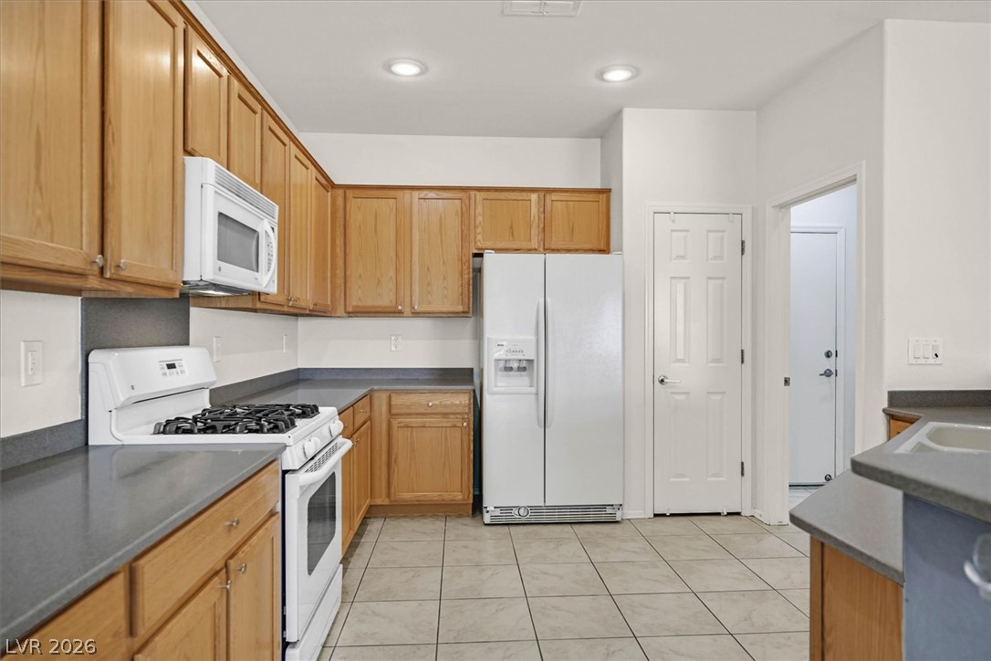 2223 Twin Falls Drive Property Photo 6