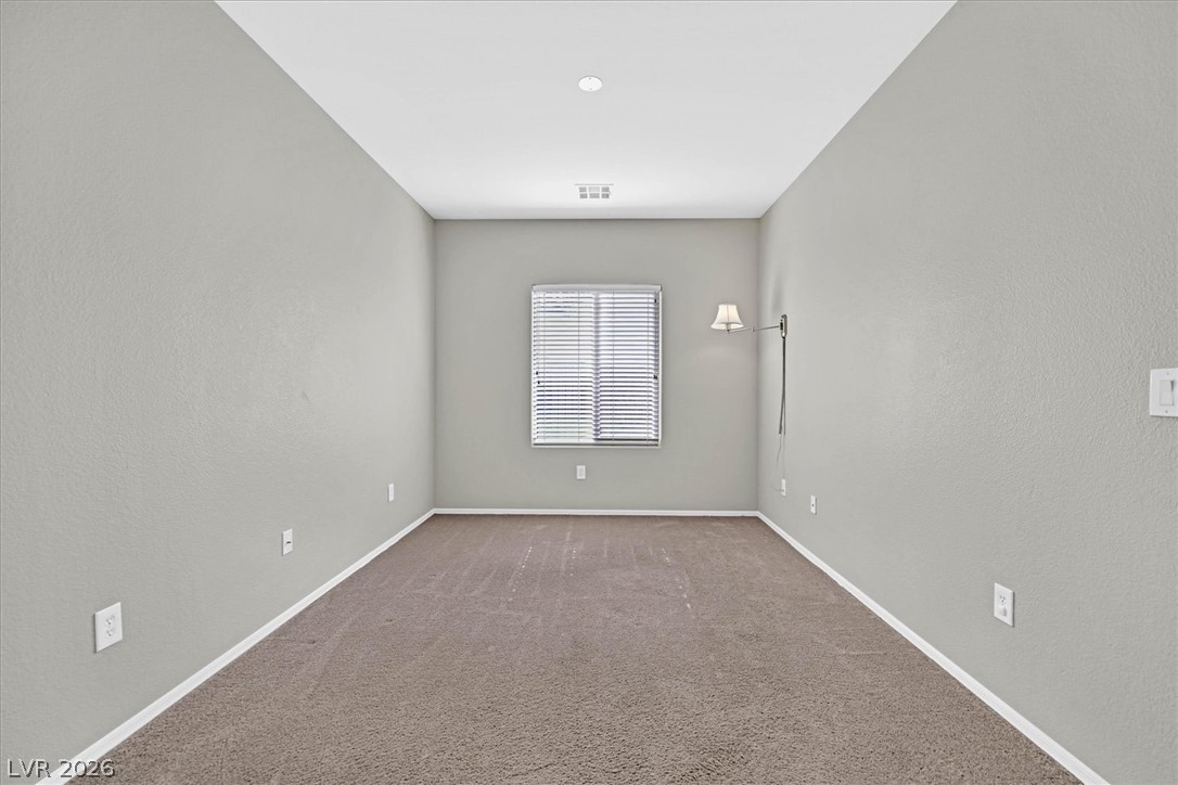 2223 Twin Falls Drive Property Photo 12