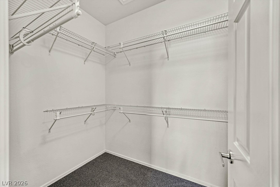 2223 Twin Falls Drive Property Photo 17