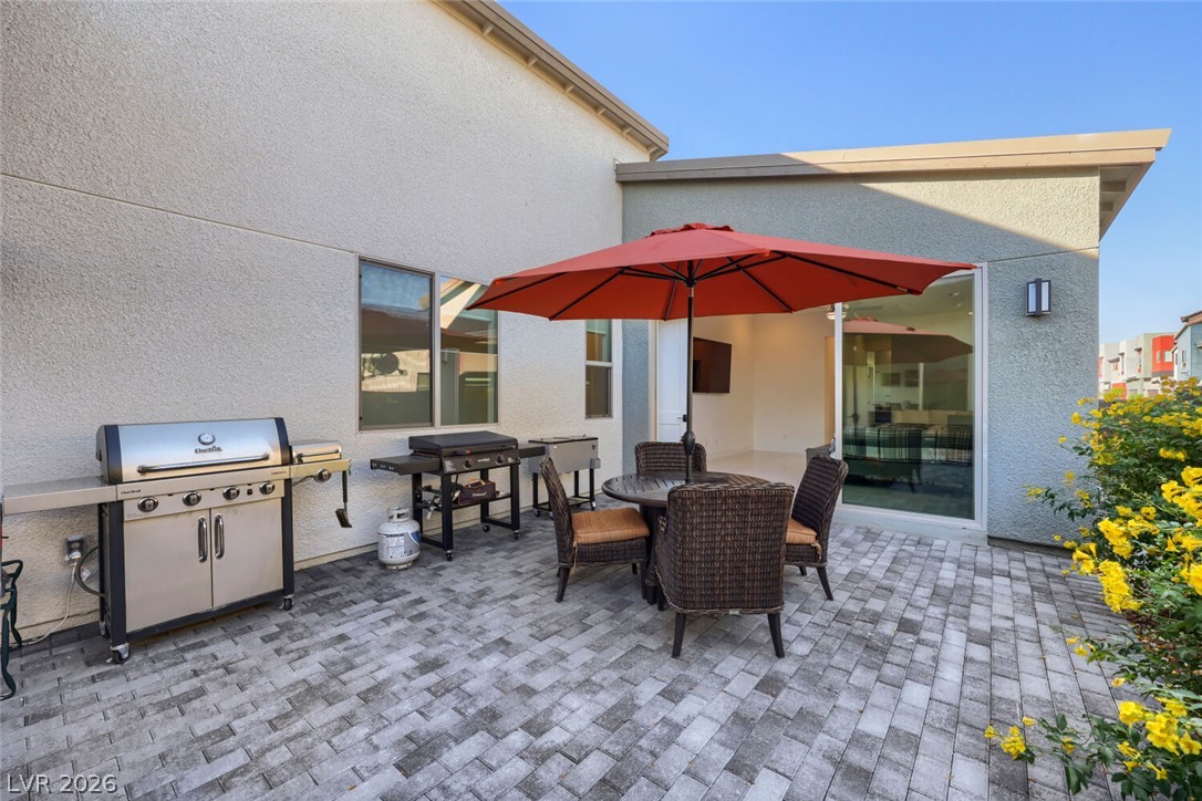 2502 Veronella Street Property Photo 8