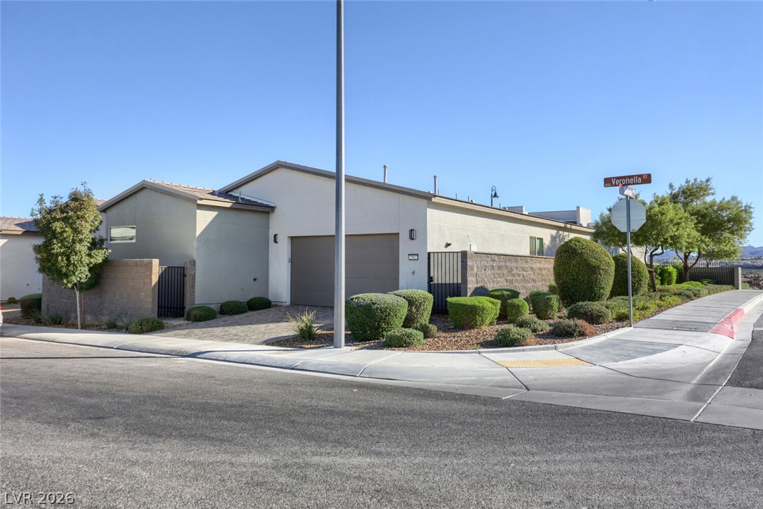 2502 Veronella Street Property Photo 13