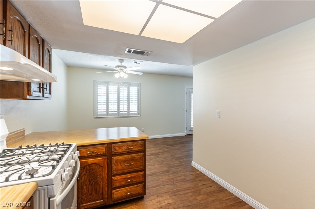 4766 Primavera Street Property Photo 11