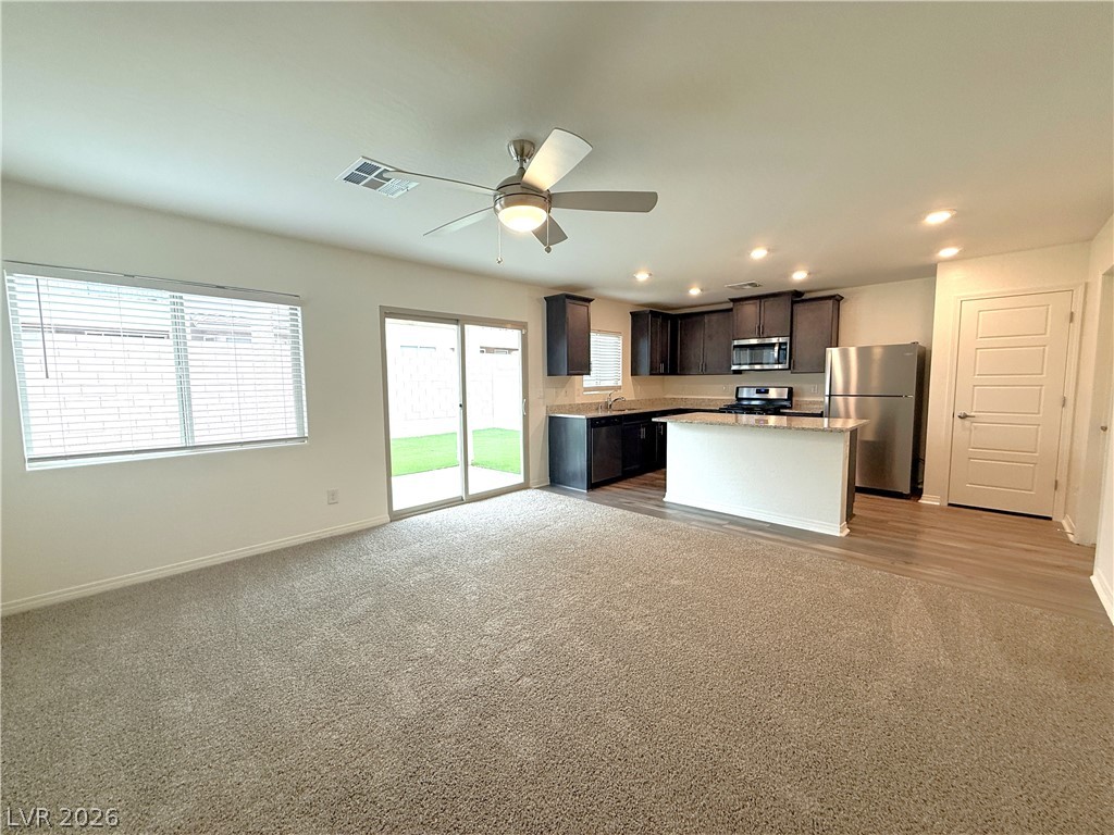 4943 Amberlyn Street Property Photo 4