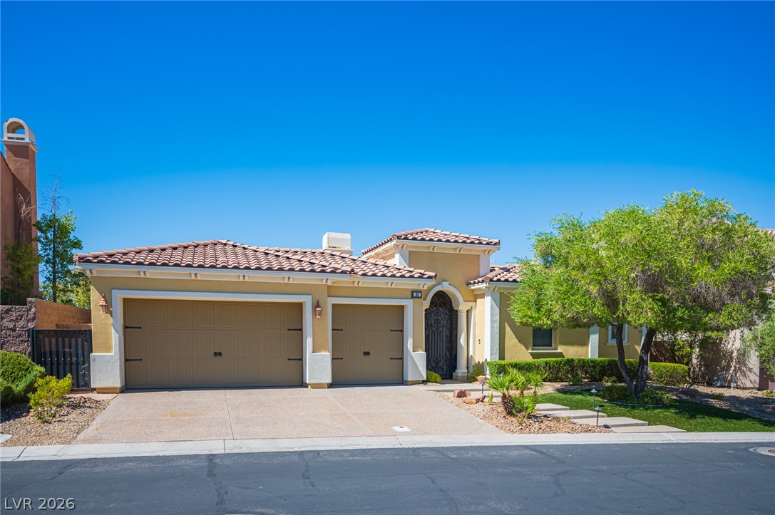 65 Contrada Fiore Drive Property Photo 4