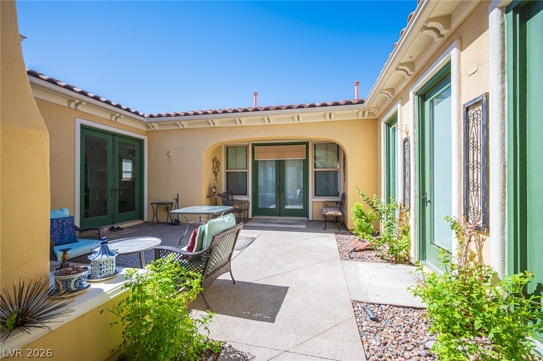 65 Contrada Fiore Drive Property Photo 6