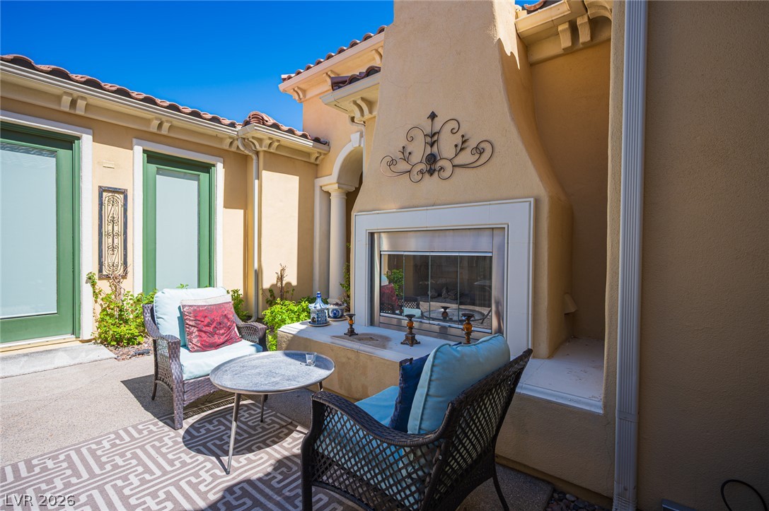 65 Contrada Fiore Drive Property Photo 7