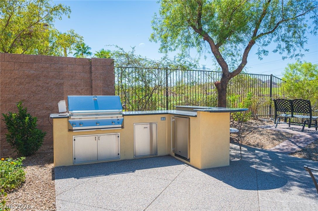 65 Contrada Fiore Drive Property Photo 11