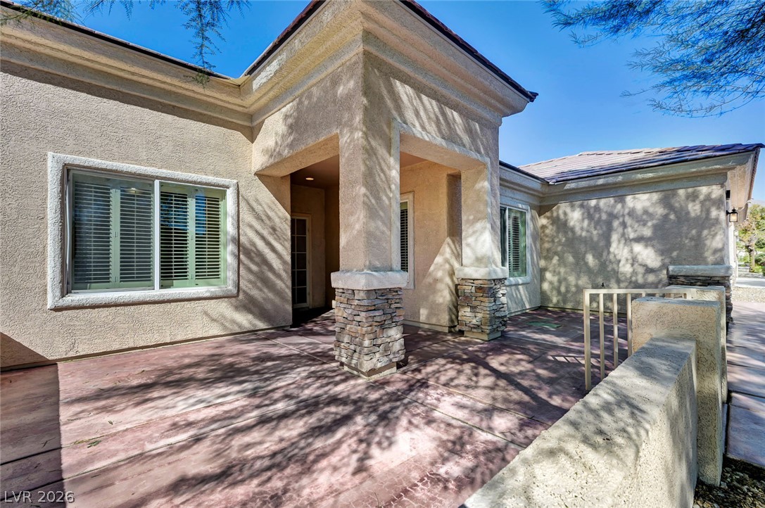 7741 Island Rail Drive Property Photo 4