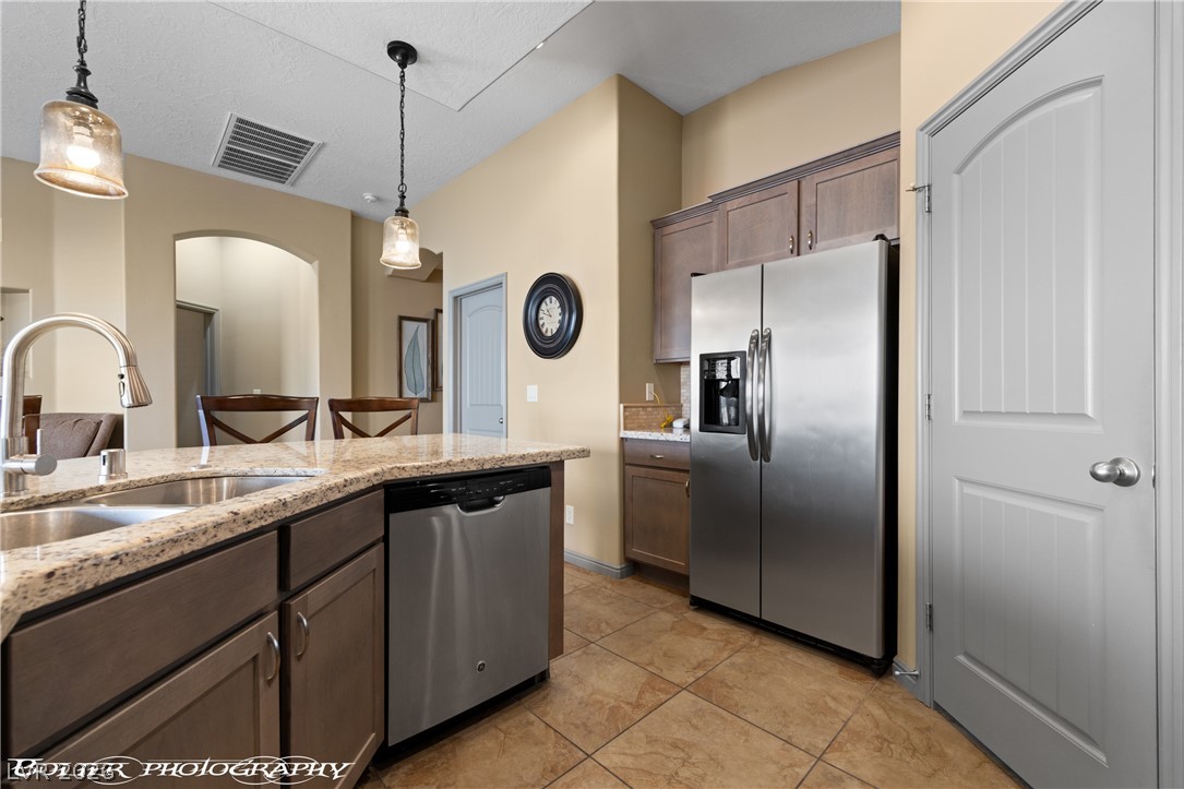 603 Coventry Lane Property Photo 18