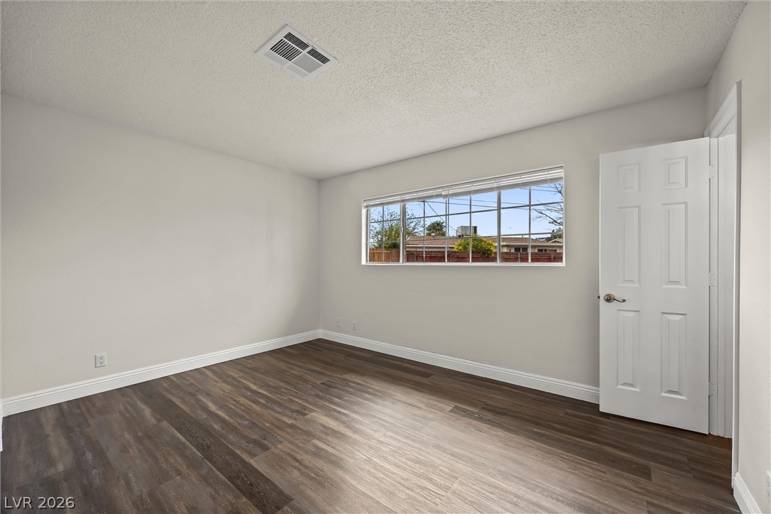 4122 Parkwood Circle Property Photo 14
