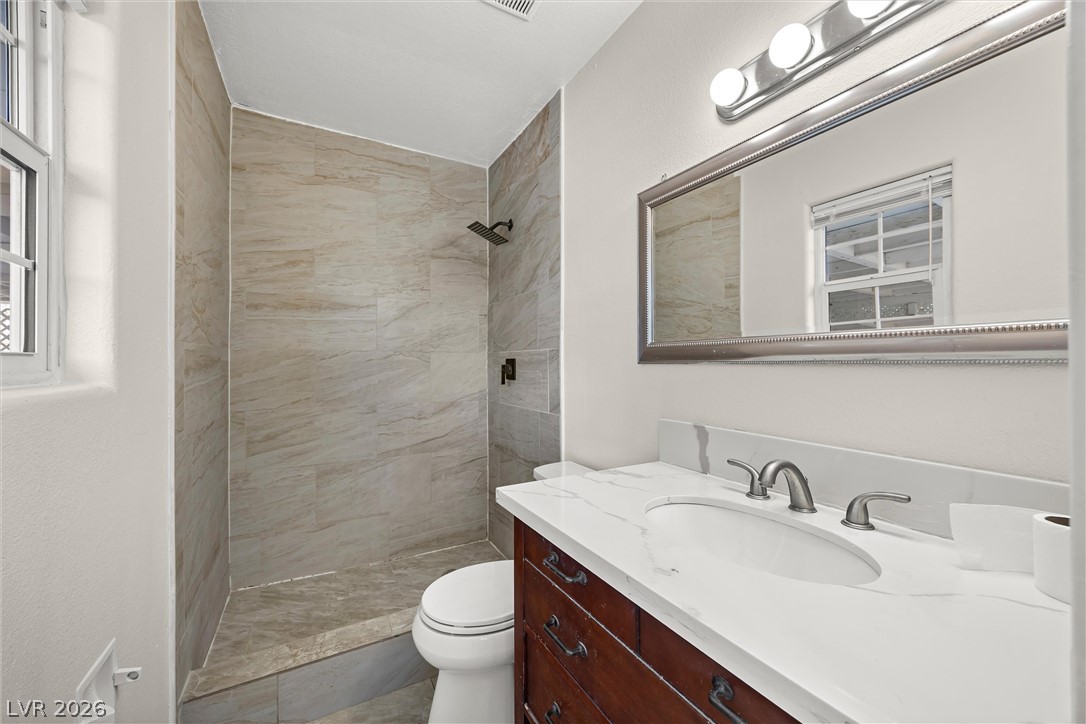 4122 Parkwood Circle Property Photo 16