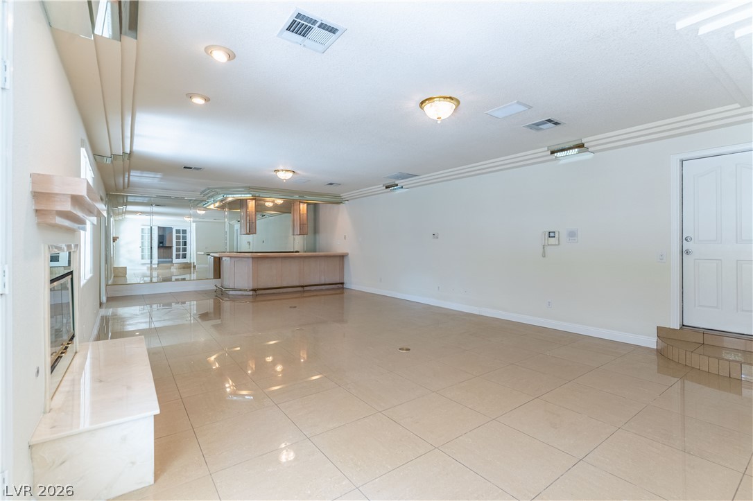 3013 West Oakey Boulevard Property Photo 15