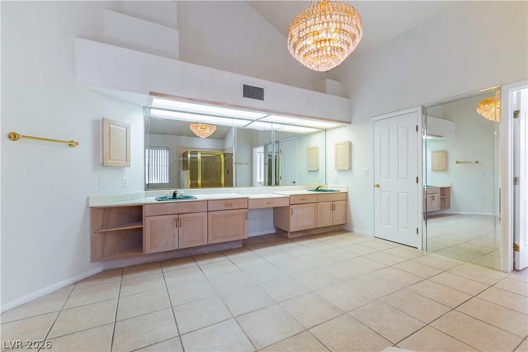 3013 West Oakey Boulevard Property Photo 28