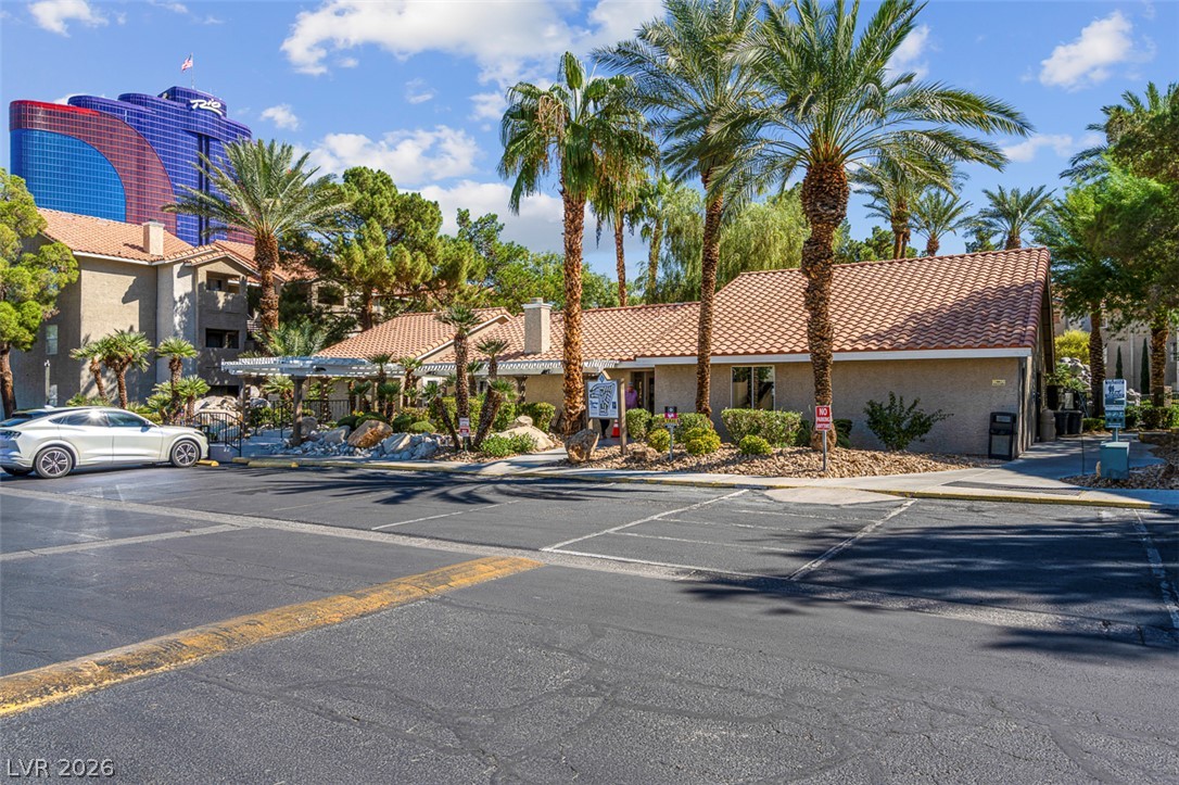 4200 South Valley View Boulevard 1069 Property Photo 5