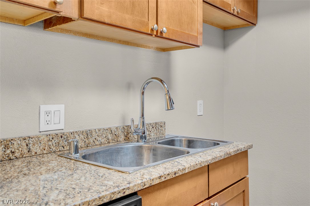 4200 South Valley View Boulevard 1069 Property Photo 17