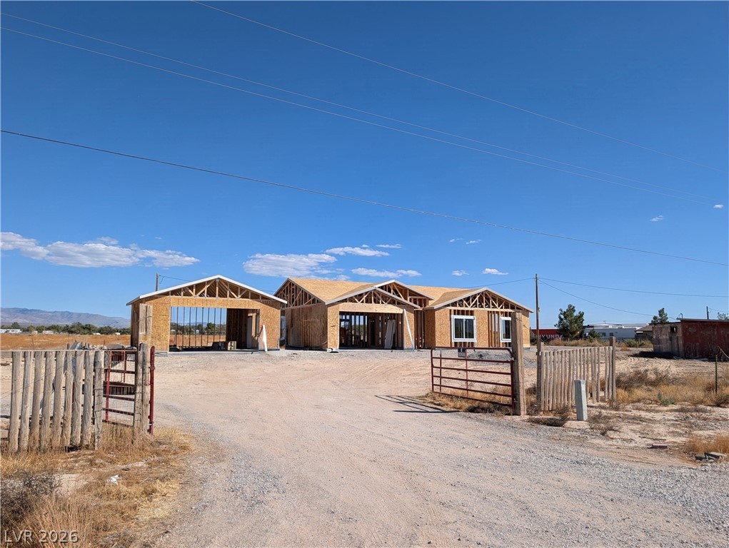 7801 Pioneer Lane Property Photo 4